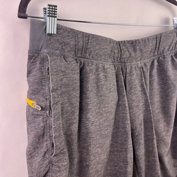 Lululemon Lined Training Shorts Gray Yellow Zip Mesh Pockets Men’s Large Workout - Picture 3 of 16